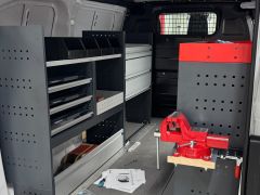 Servicefahrzeug mit System – Toyota Professional mit Würth Ausbau